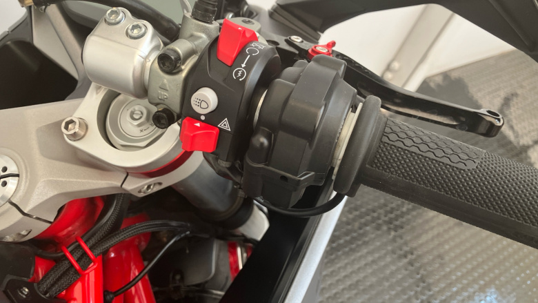 Ducati Supersport 950 (16MY)